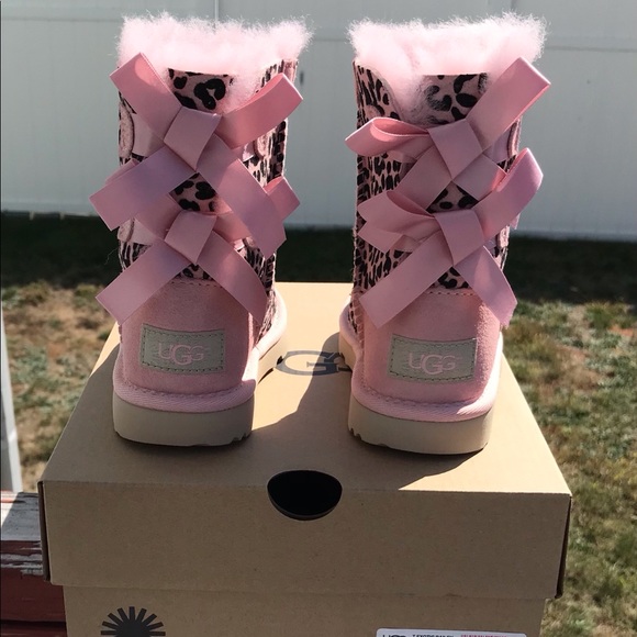 UGG T EXOTIC BAILEY BOW II - Picture 2 of 7
